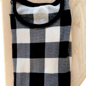 Waffle-weave, long sleeved black/white top S